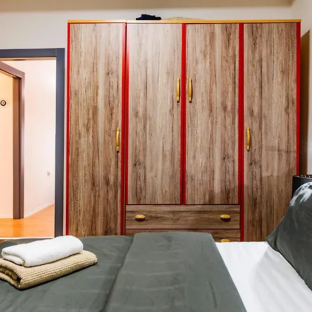 Fancy - Near The Bridge זאדאר