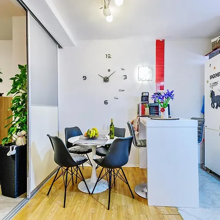 Fancy - Near The Bridge זאדאר